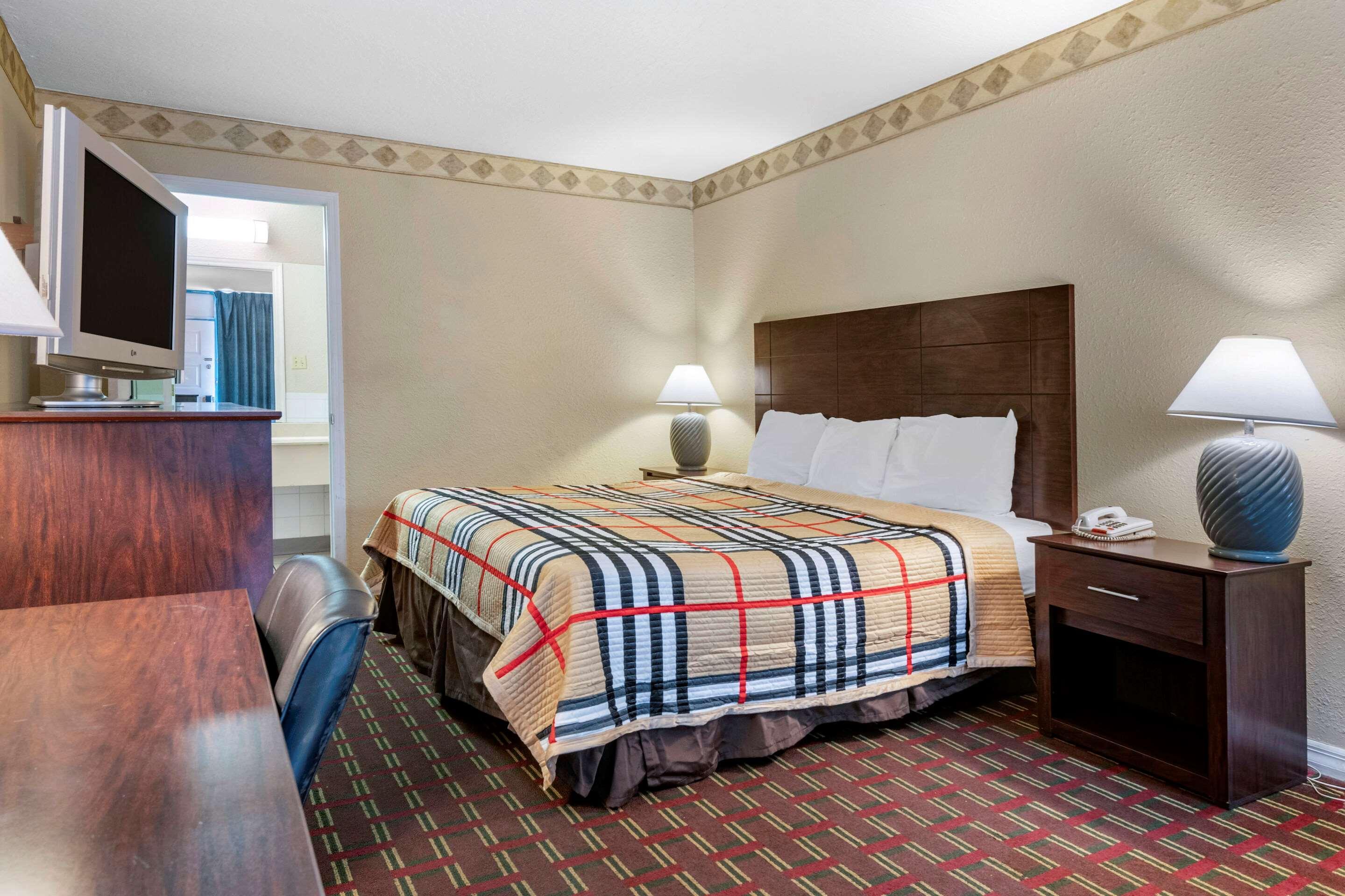 Rodeway Inn New Port Richey Ngoại thất bức ảnh