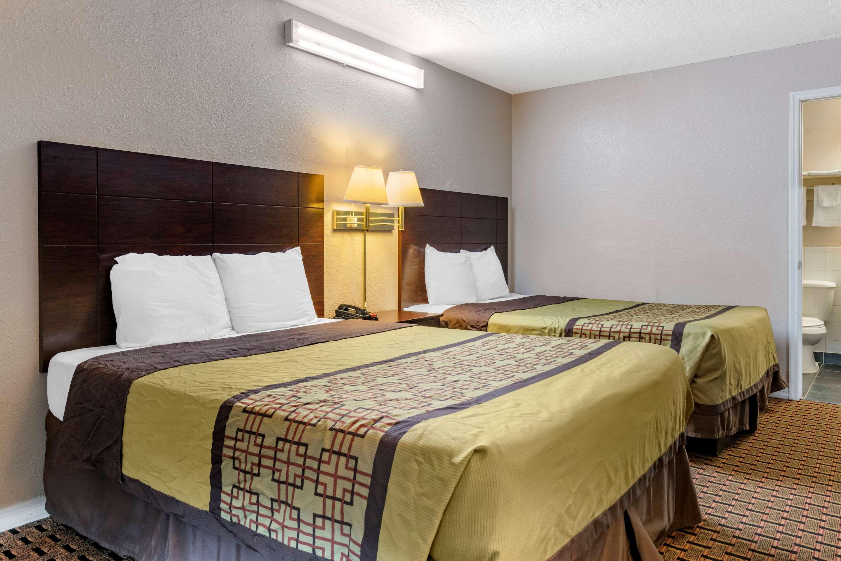 Rodeway Inn New Port Richey Ngoại thất bức ảnh