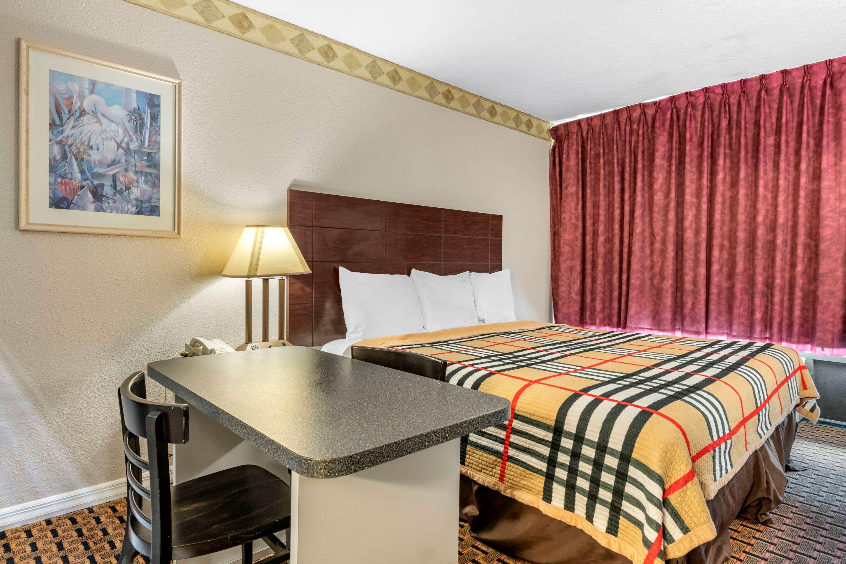 Rodeway Inn New Port Richey Ngoại thất bức ảnh