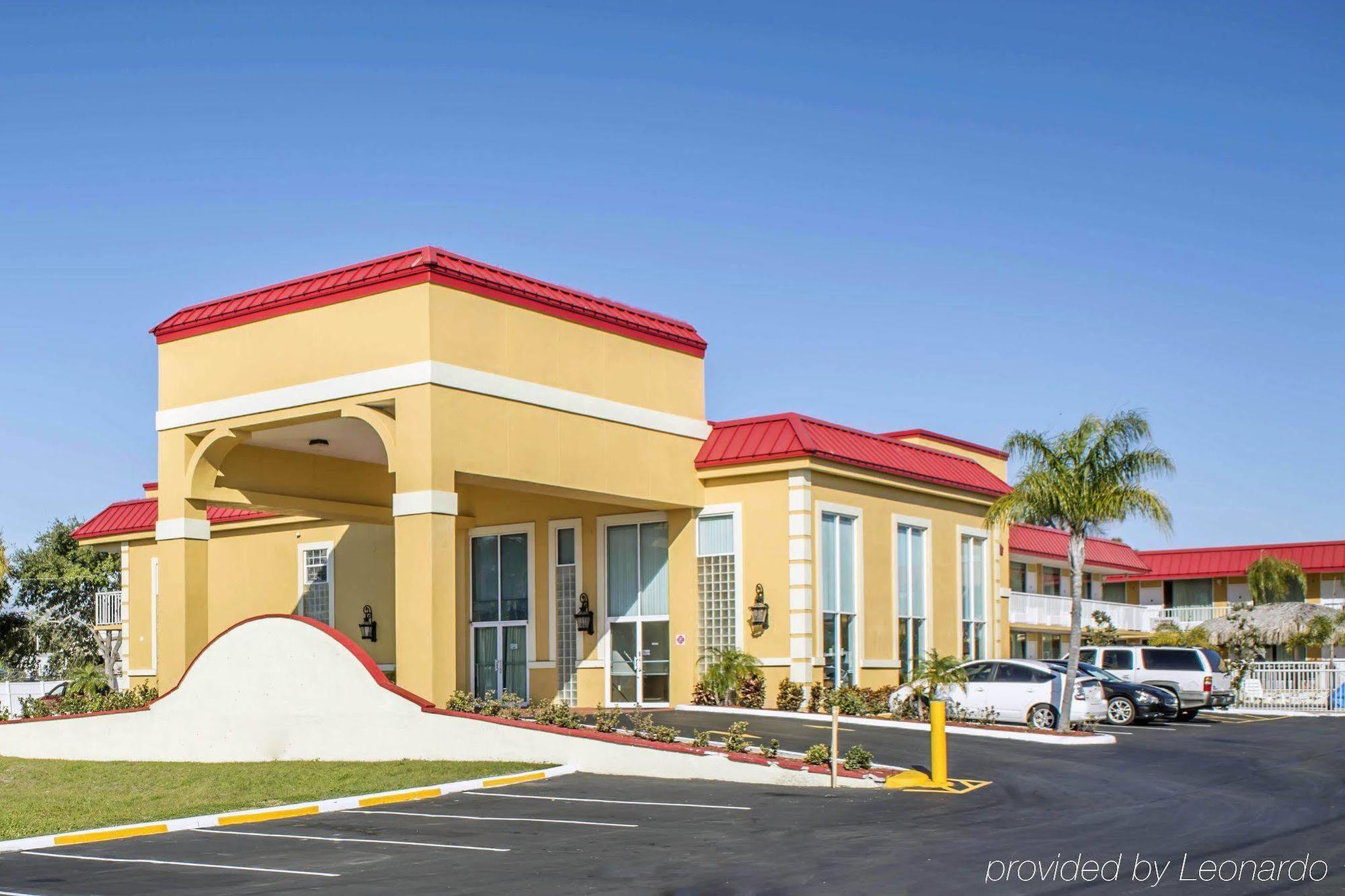 Rodeway Inn New Port Richey Ngoại thất bức ảnh
