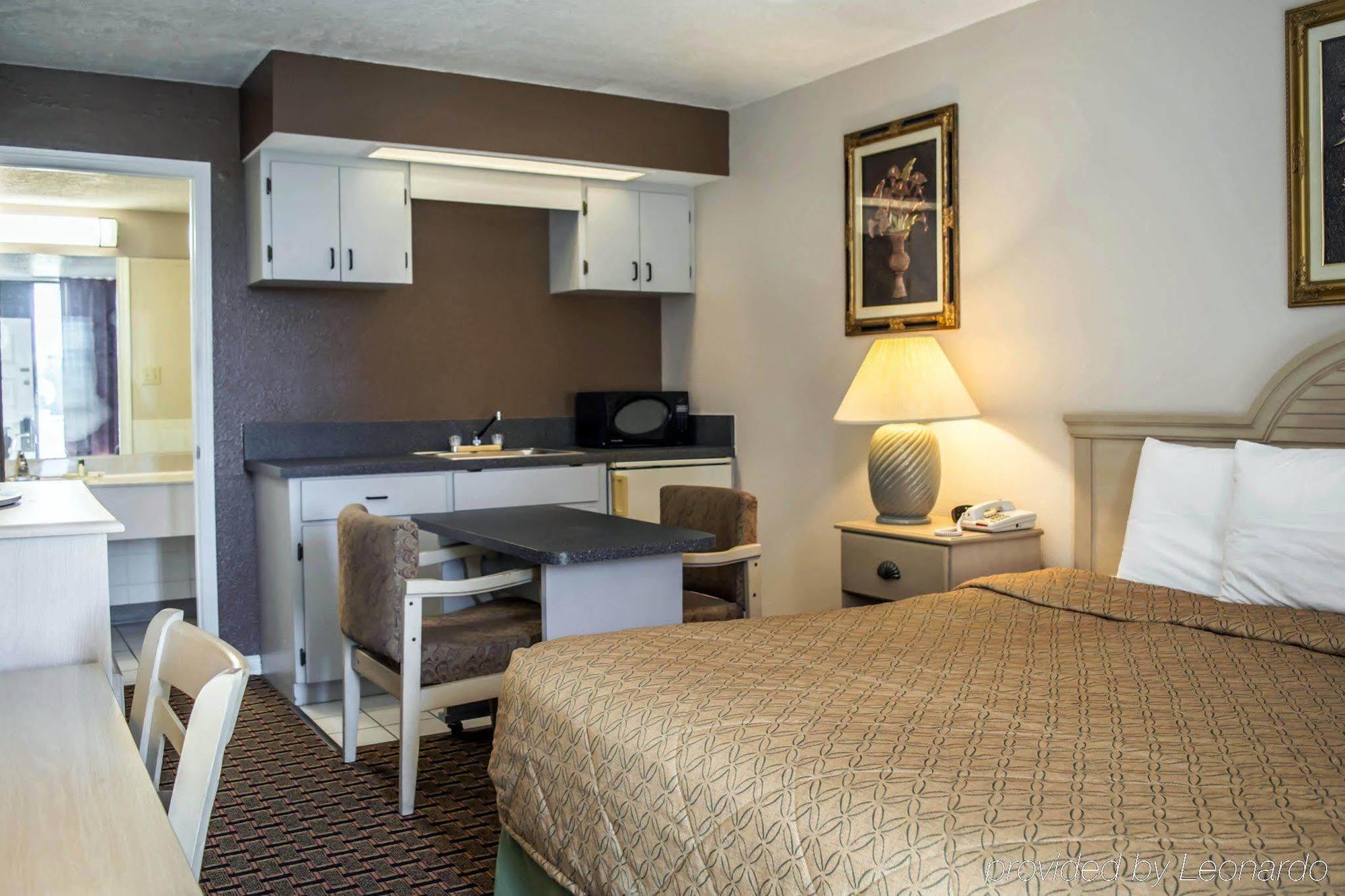 Rodeway Inn New Port Richey Ngoại thất bức ảnh